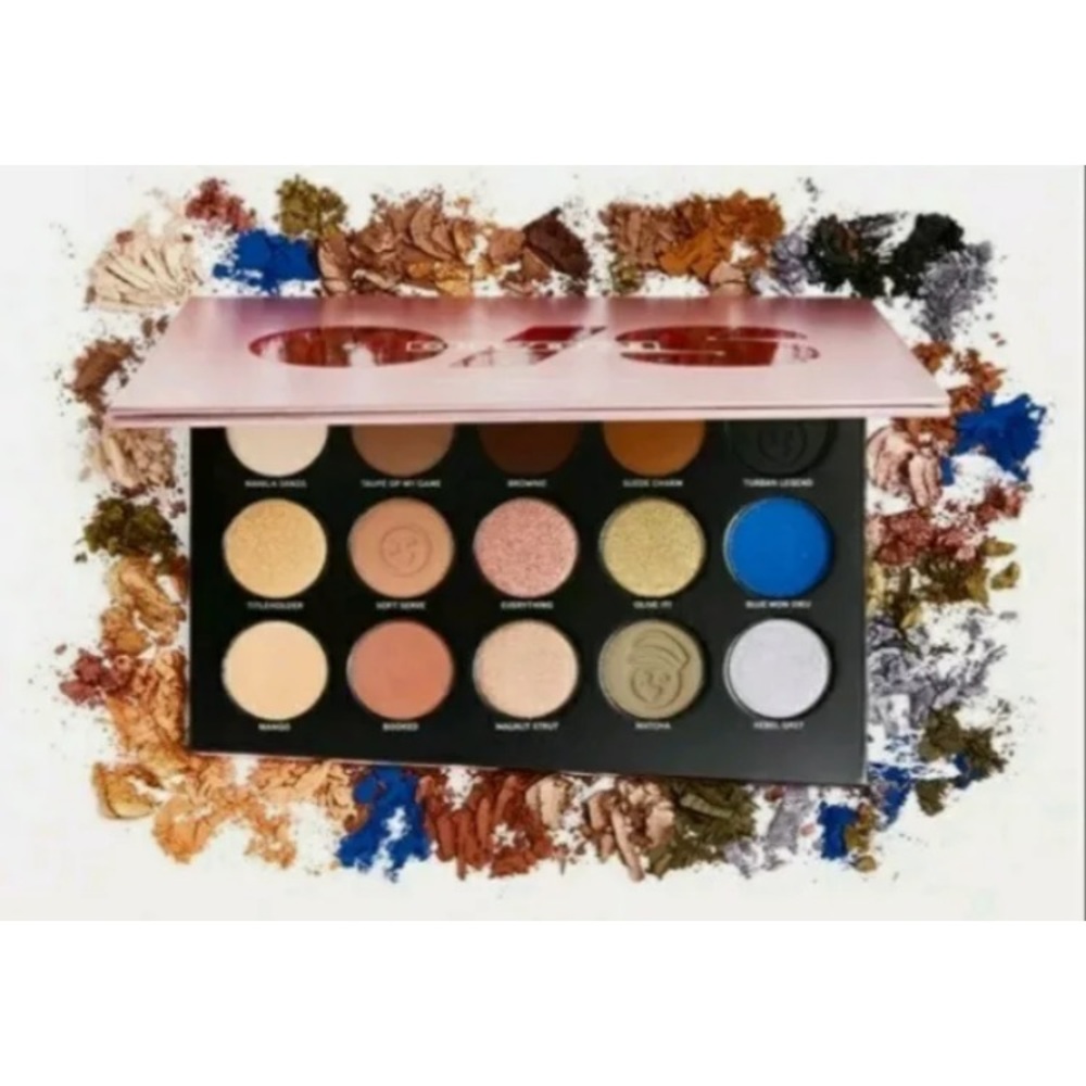‼️ One size Visionary Eyeshade pallete